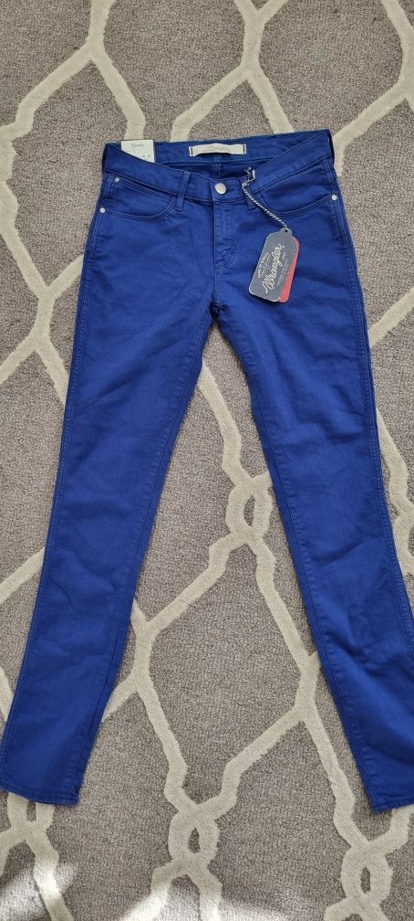 Spodnie Wrangler nowe z metką W25 L30