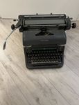 Maquina de escrever Olympia