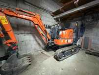 Hitachi ZX10U-2 ,  Mini-escavadora