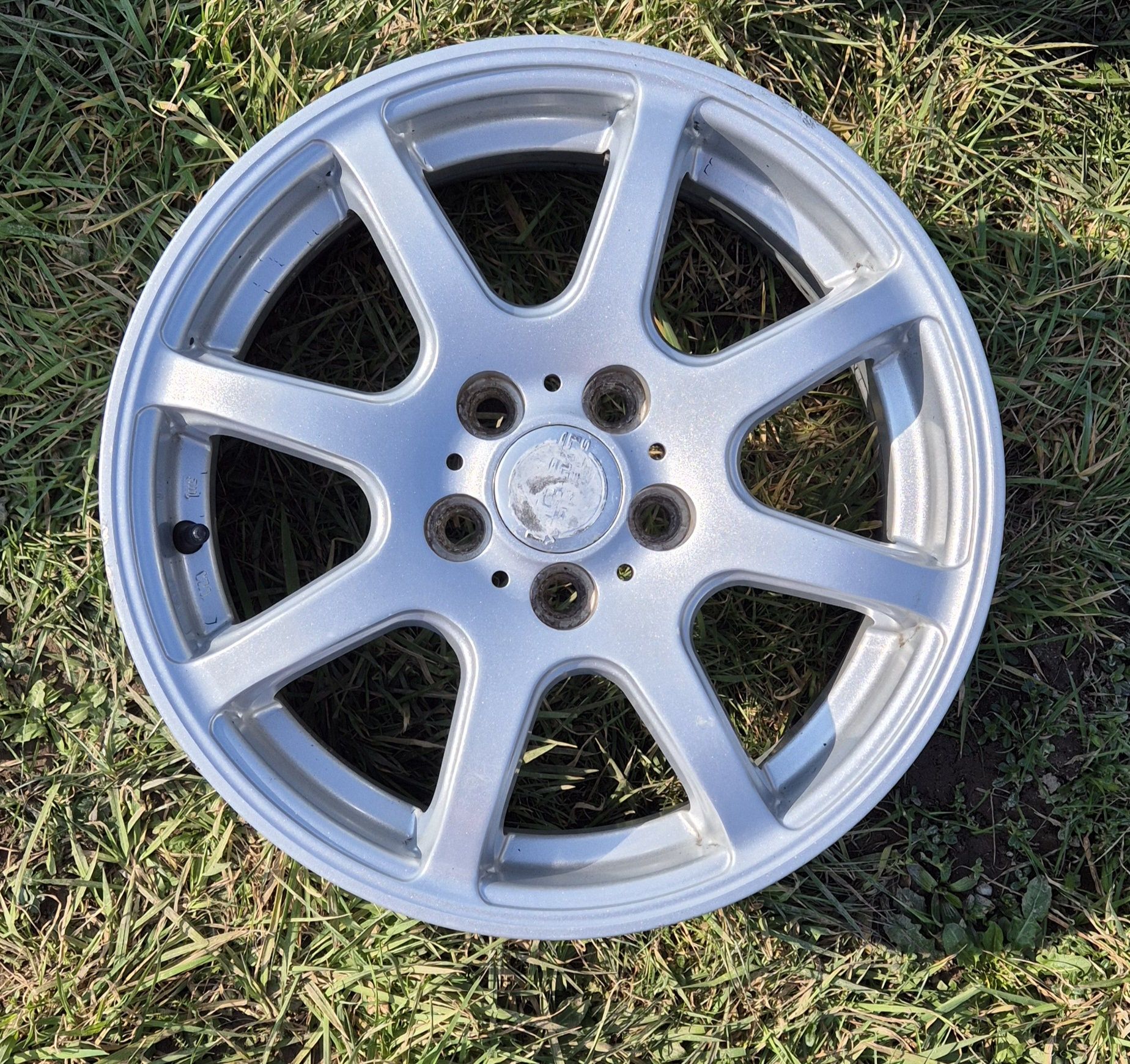 Alufelgi komplet Mega Wheels 15' 5x100 Skoda Seat Audi Golf