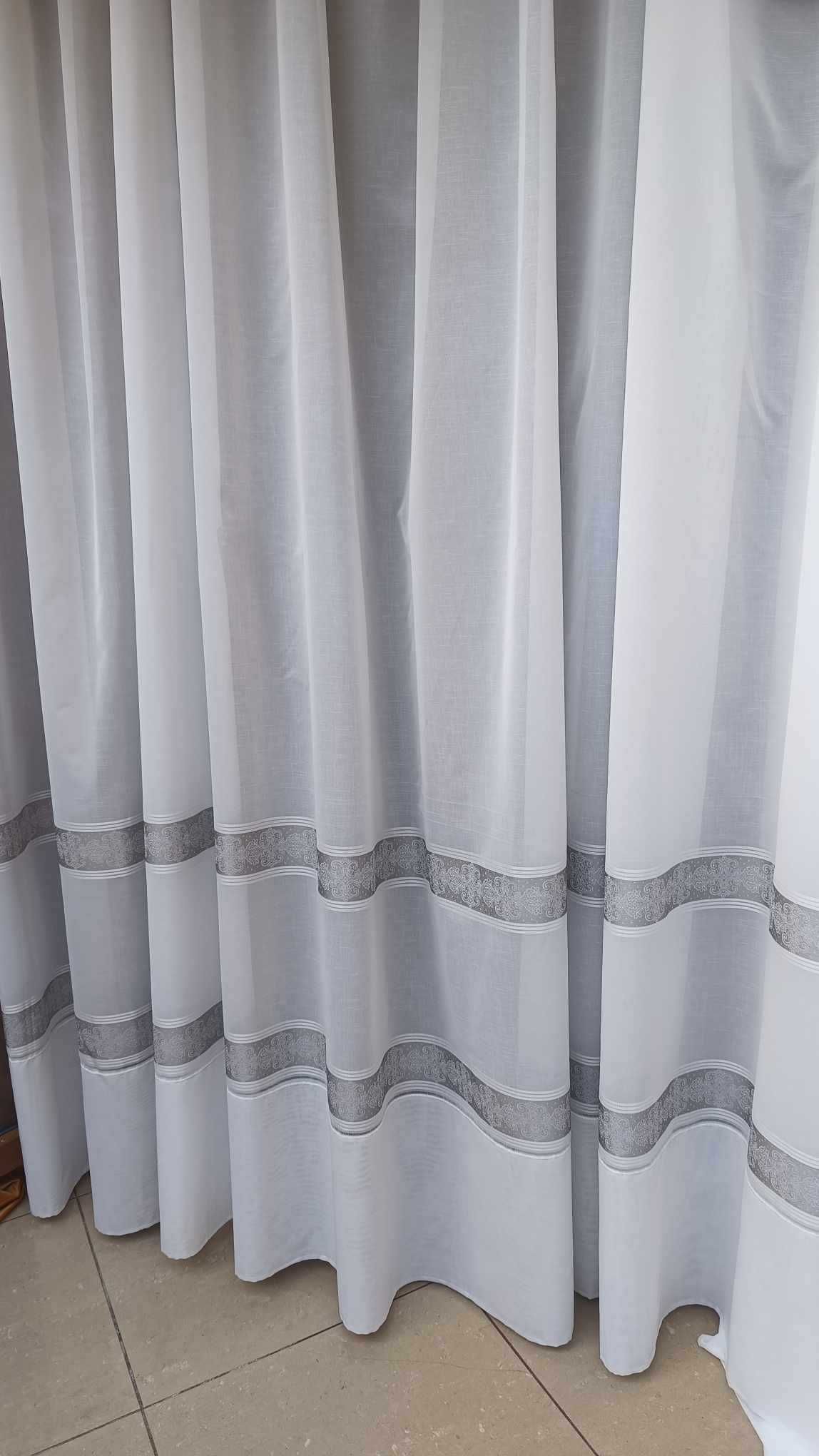 firanki z metra BATYST jasn KREM,wys 280 SZARE pasy ORNAMENTU okazja