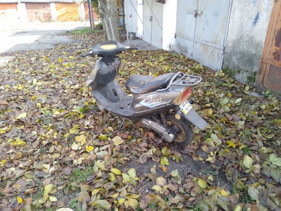 Продам скутер Defiant