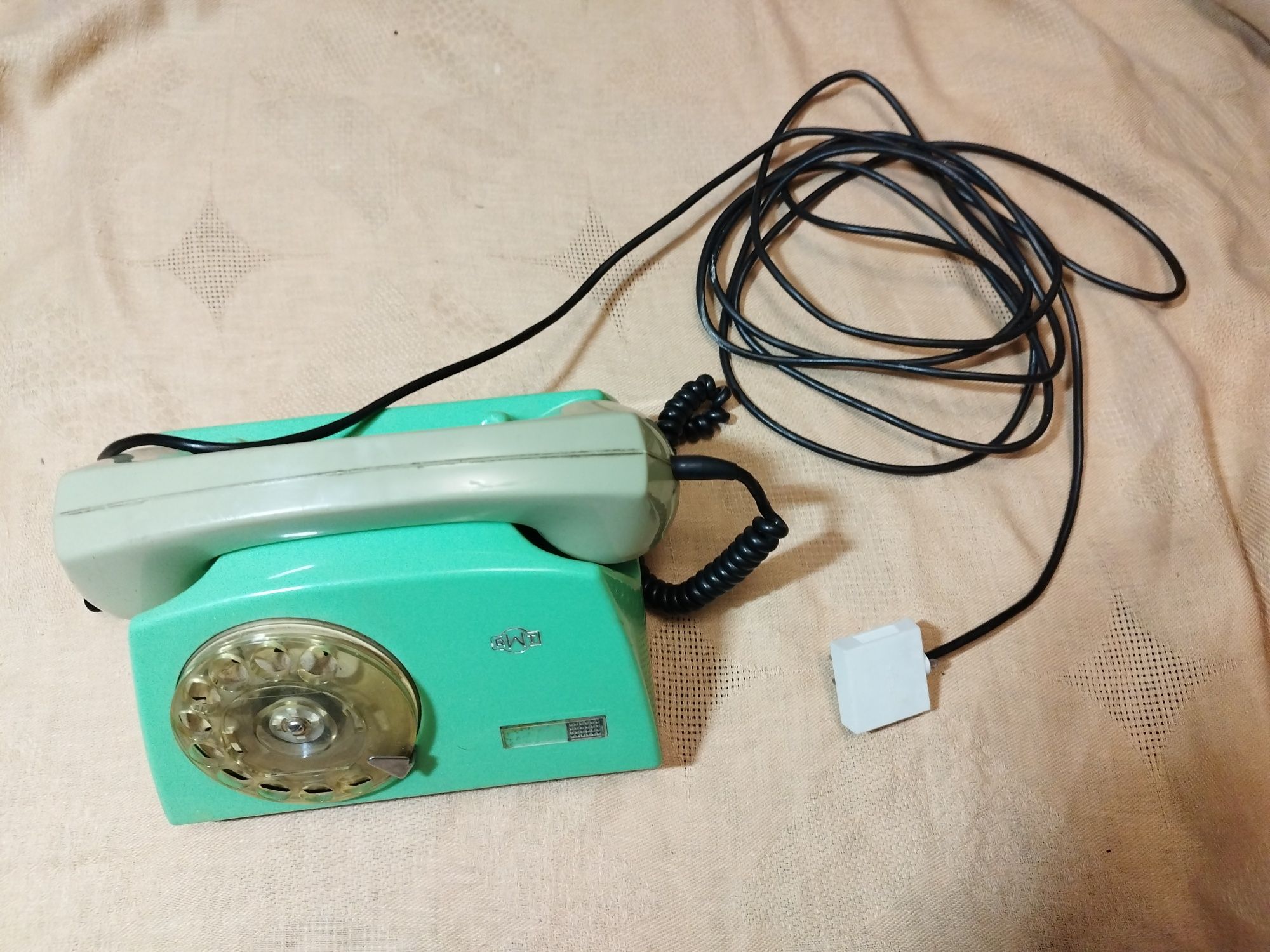 Telefon Aster-72
