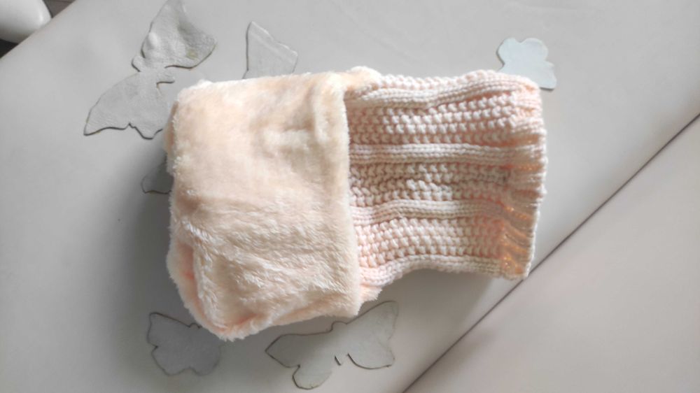 Дуже тепла зимова шапочка