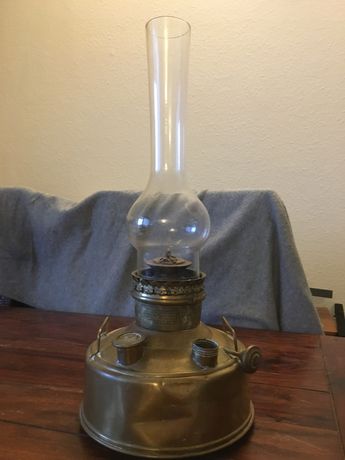 Stara lampa naftowa 1