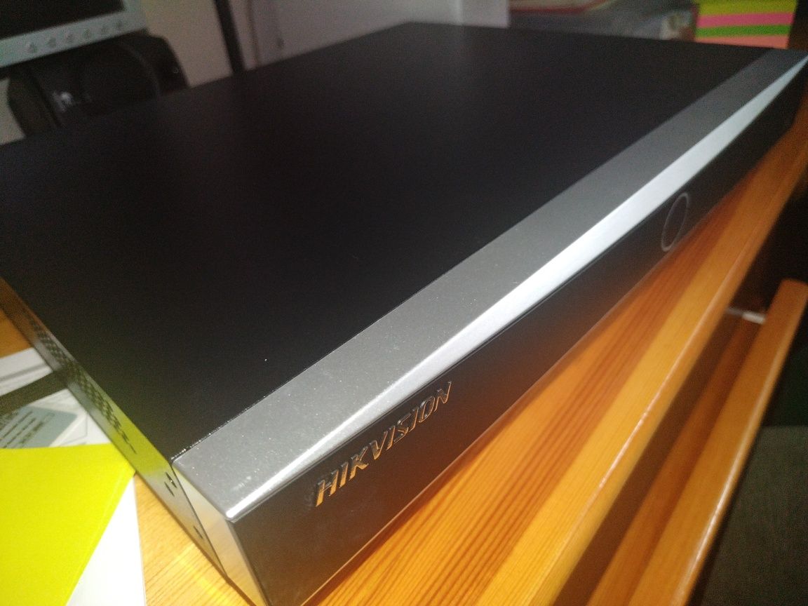 Rejestrator 7608NXI-i2/s. Hikvision