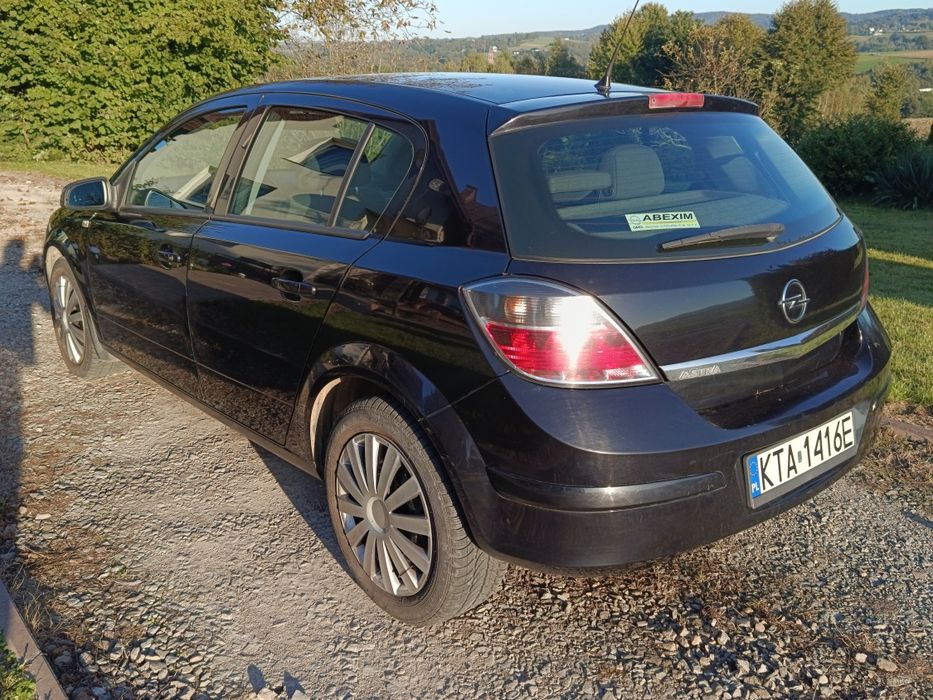 Opel Astra H 1.6 benzyna, 2010r