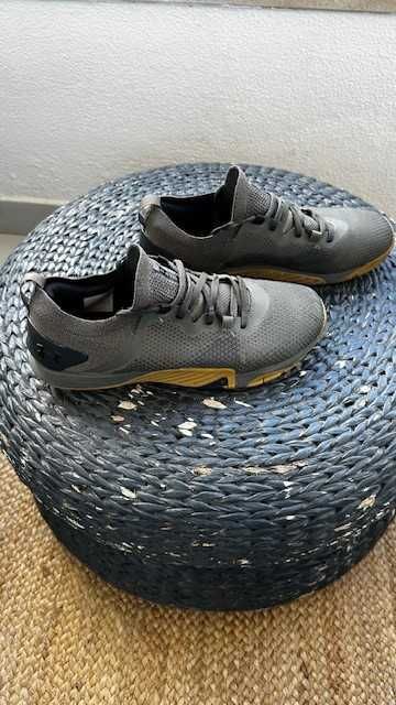 Ténis Under Armour Tribase Reign 3