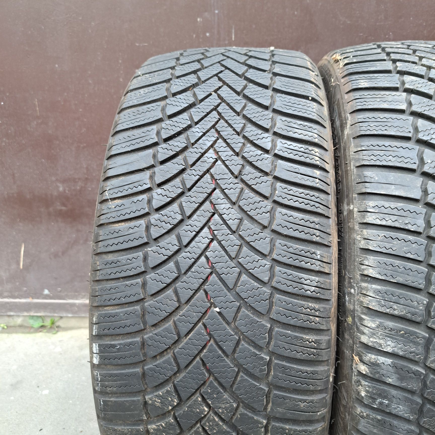 Opony zimowe R19 225/40/19 Bridgestone Blizzak LM005