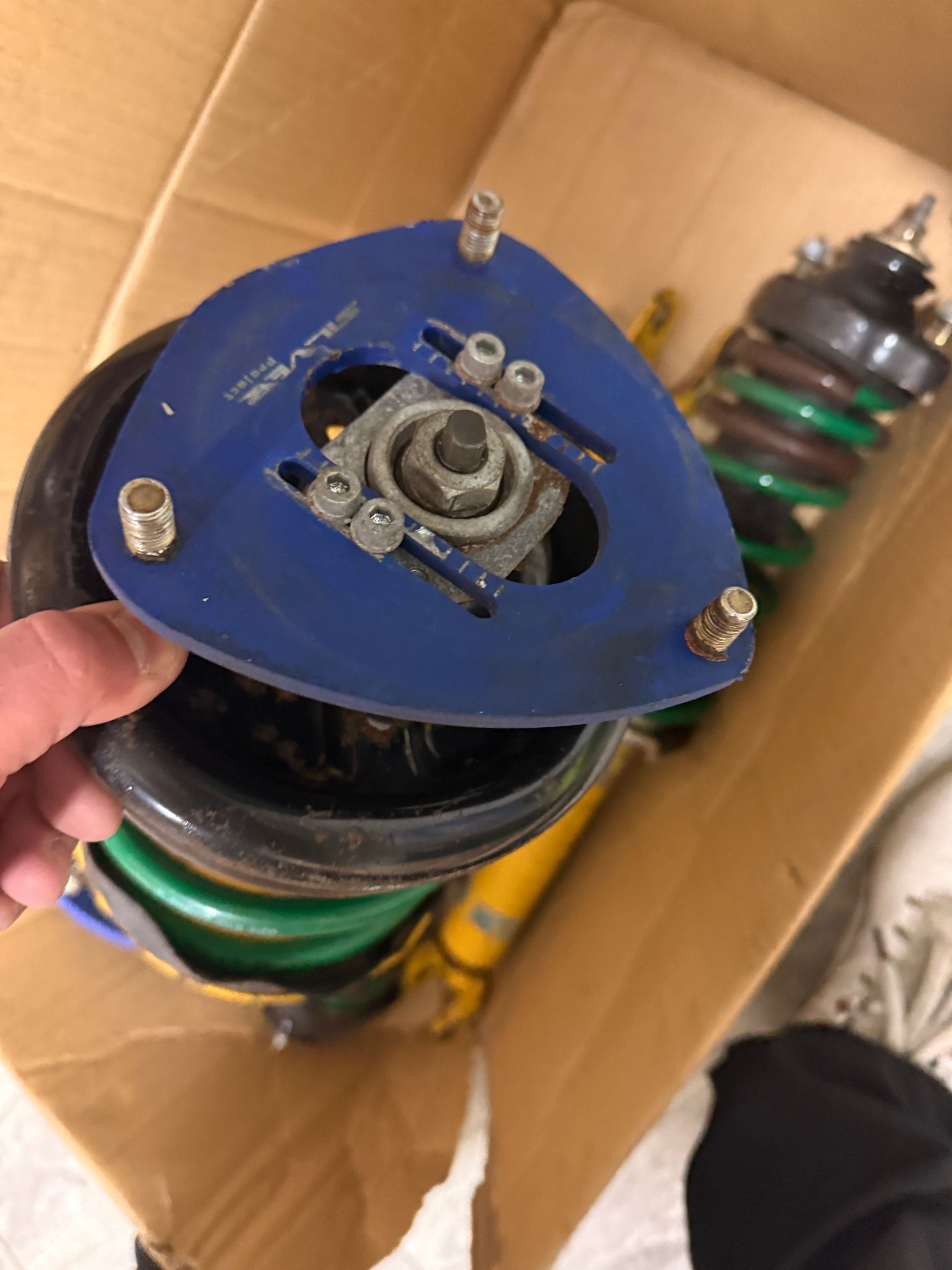Lancer evo 7/8/9 zawieszenie Bilstein sprezyny Tein, Top mounty