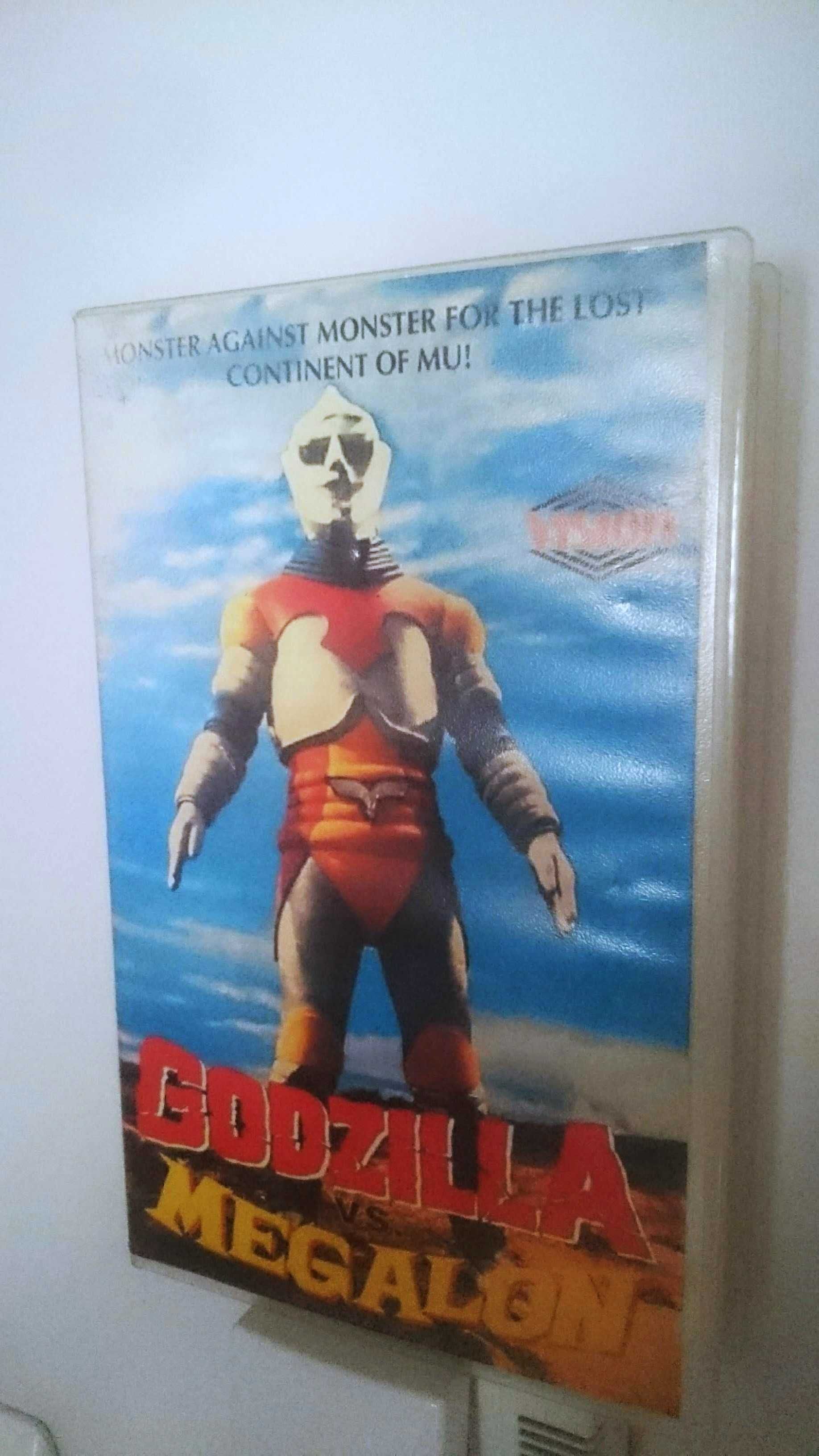 Godzilla vs Gigan vs Megalon Terror MECHAGODZILLI - VHS FILMY Kasety