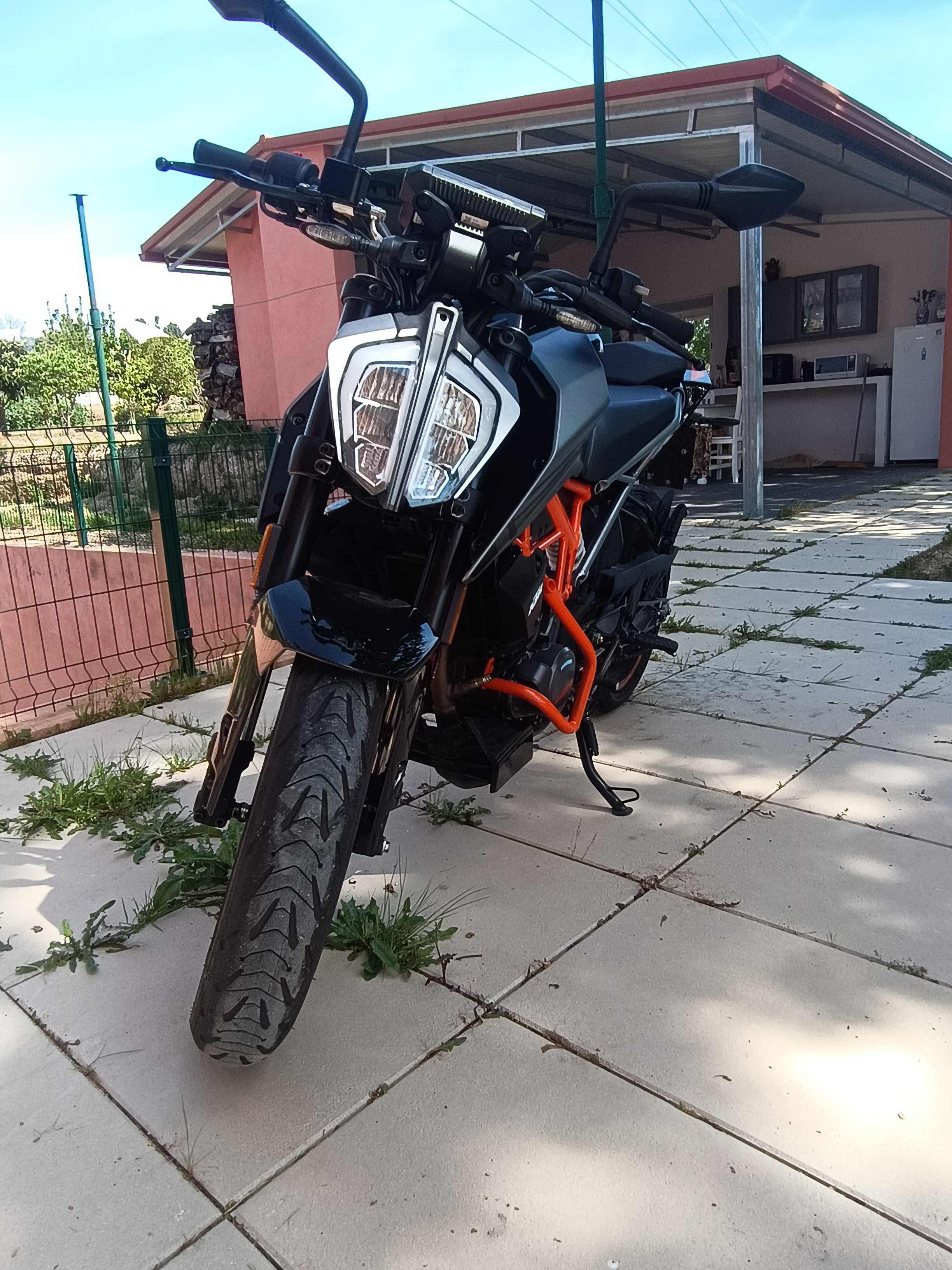 KTM 125 Duke 2022