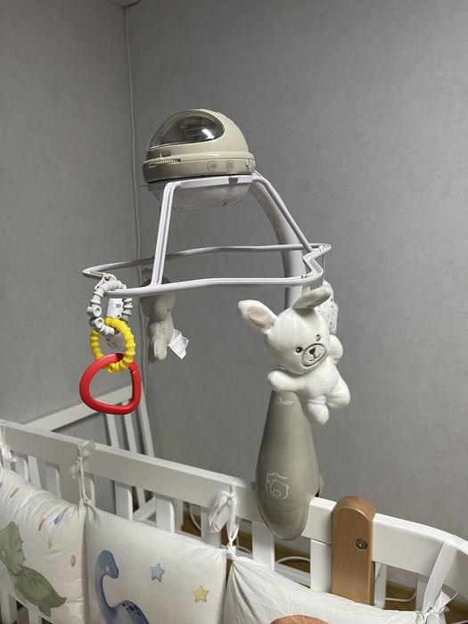 Мобіль-проектор на ліжечко 3 в 1 "Веселка", Chicco