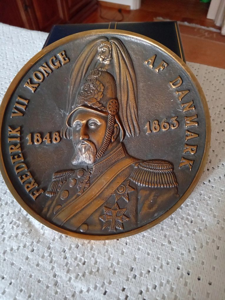 Medal z brązu sprzedam