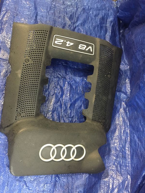 Audi A6/4.2 V8 C5 Osłona Górna Silnika r