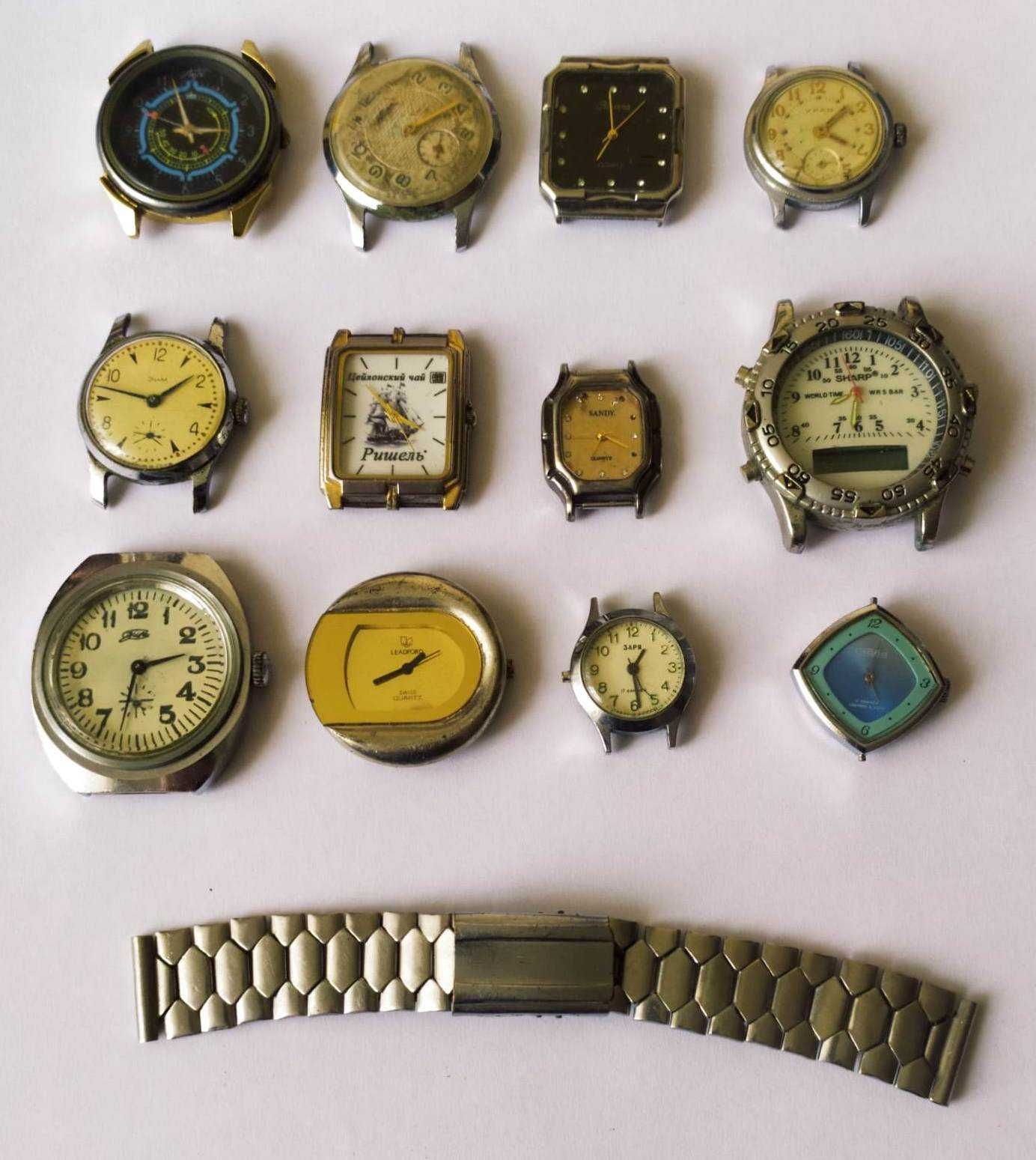 Розпродаж колекції годинників виробництва USSR