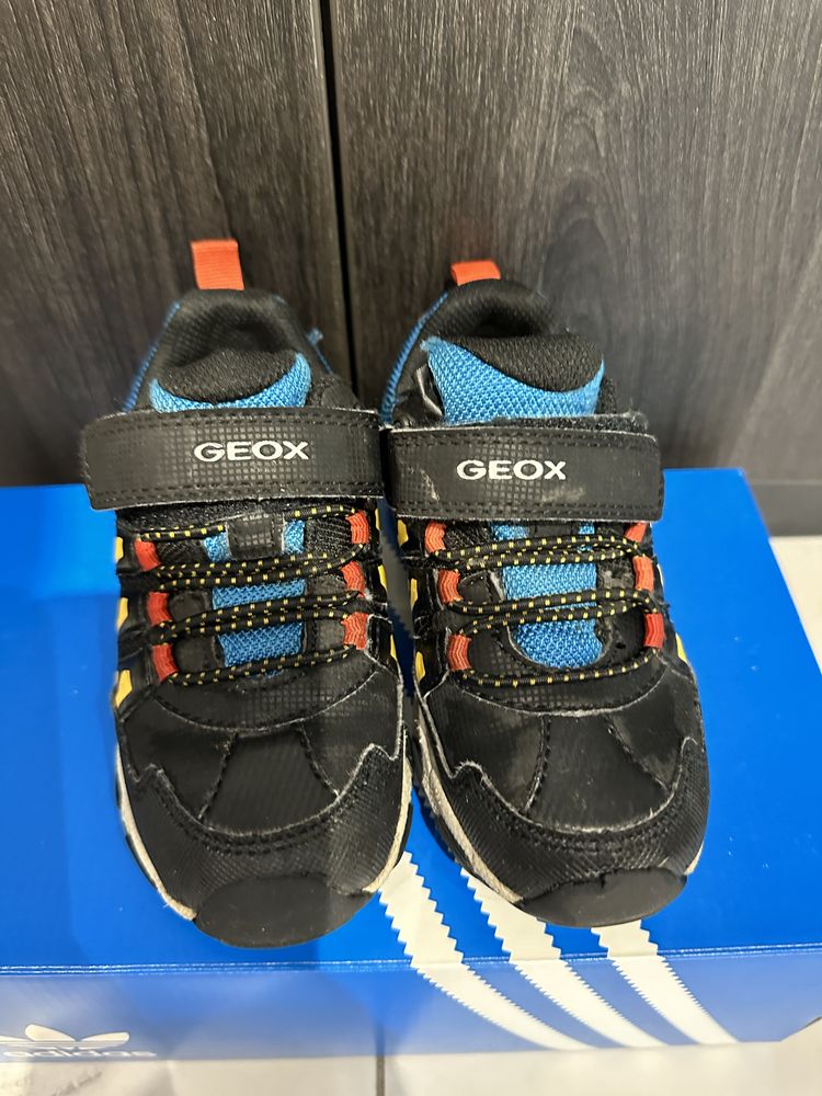 Кросівки Geox 26 розмір