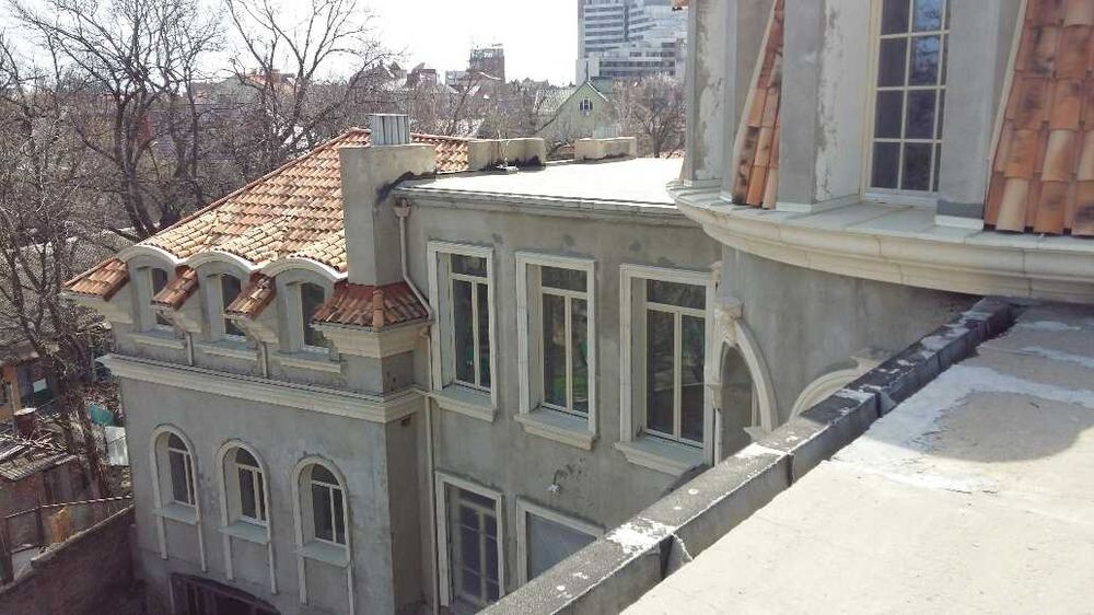 Новое здание 1200 м2 в центре Аркадия под бизнес 13 соток