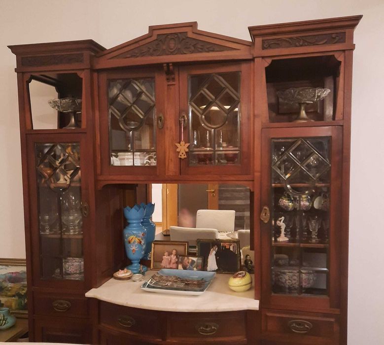 Loiceiro de madeira óptima...em perfeito estado