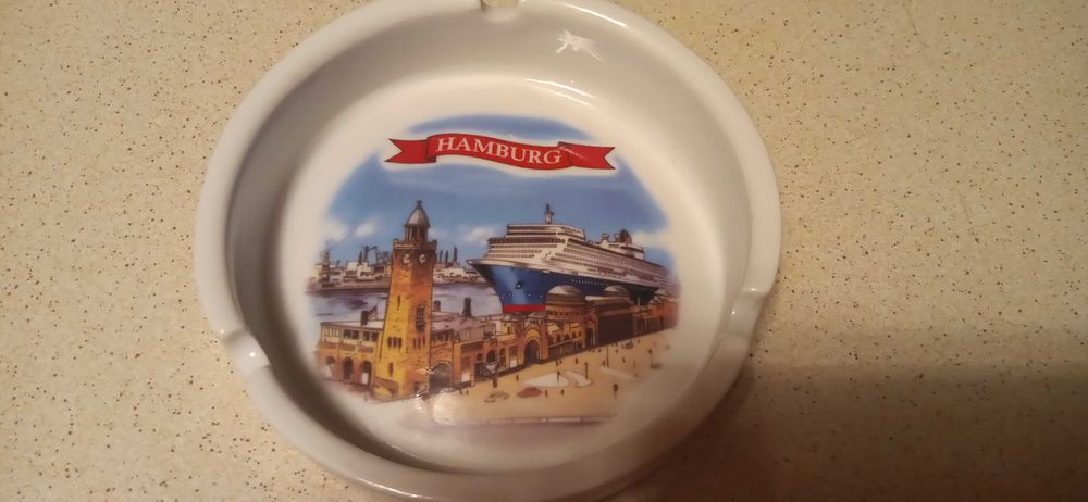 Popielniczka porcelanowa Hamburg