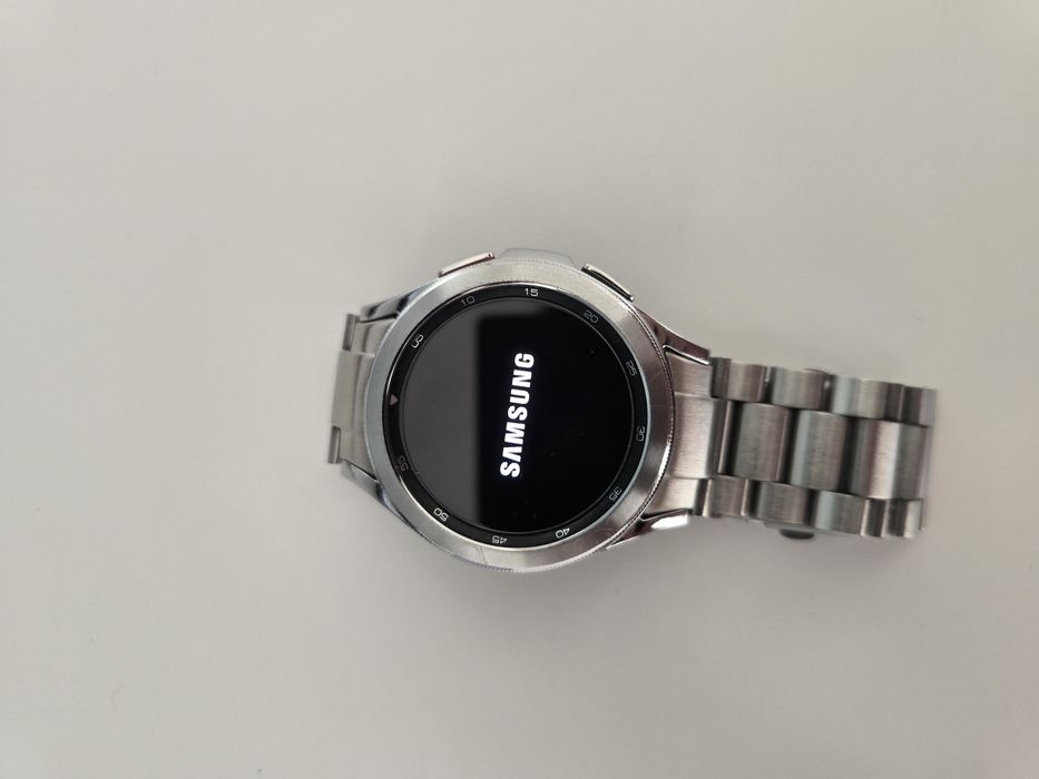 Samsung Galaxy Watch 4 Classic 42mm – Excelente Estado