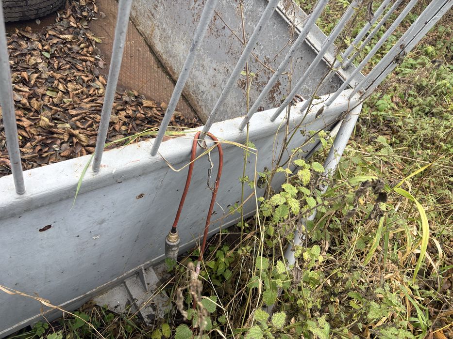 Przyczepa jedno osiowa