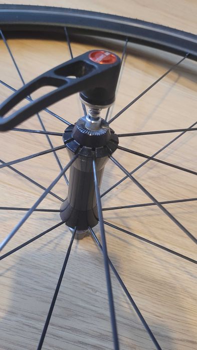 Koła szosowe DT Swiss RR511 DT 350 Sapim CX Ray