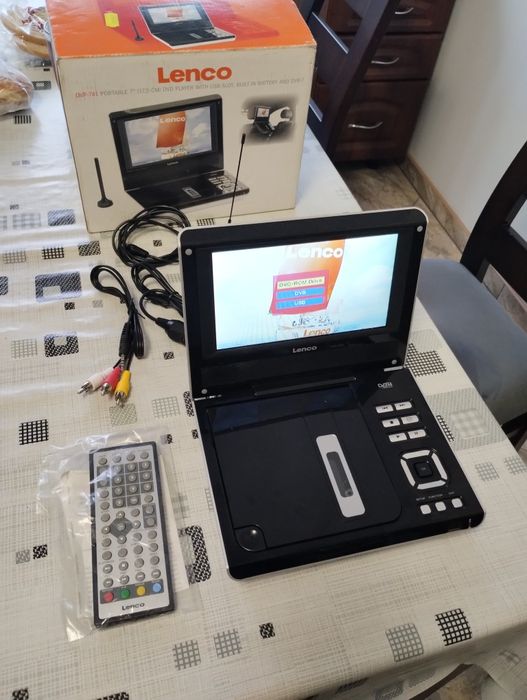 7 calowy przenośny odtwarzacz dvd z usb 12v i 230 v zasilac