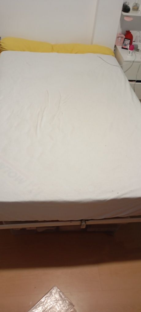 Cama solteiro 1,85x1,30 vendo
