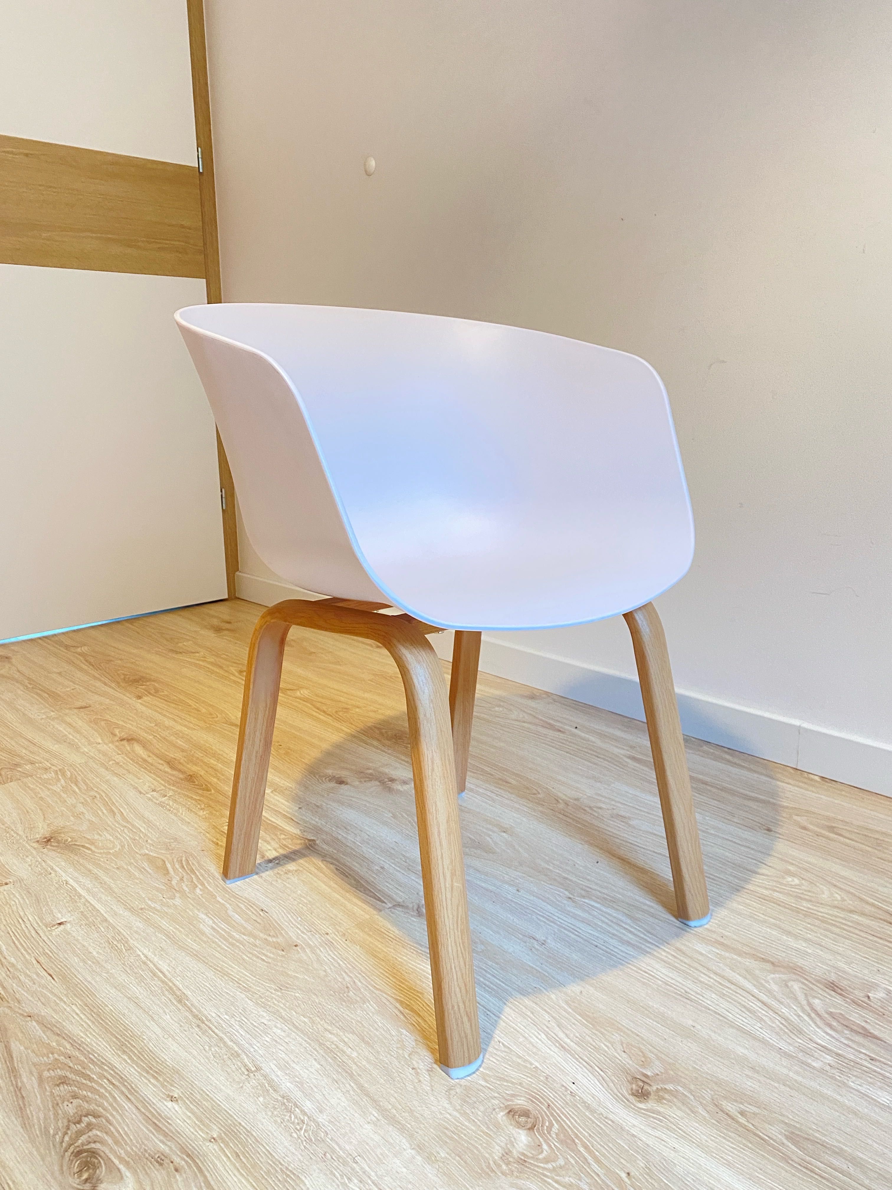 EGO white/Scandinavian oak bucket chair