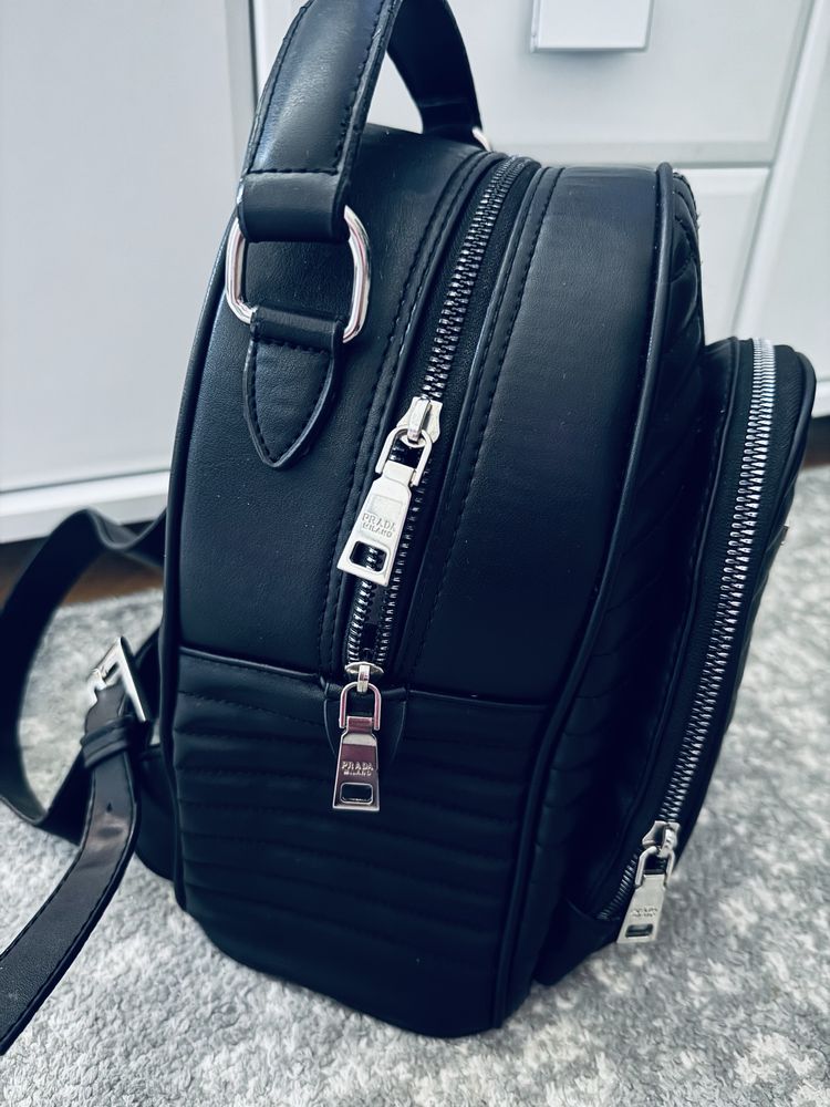Топовый рюкзак Prada (Прада). Отличное состояние