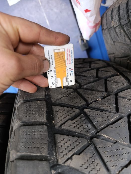 Кальоса Bridgestone Blizzak 285.70.17