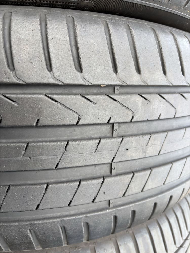 235/50/20 pirelli komplet 23 rok