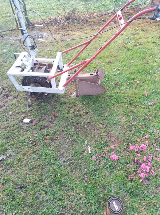 Продаю саморобний окучник