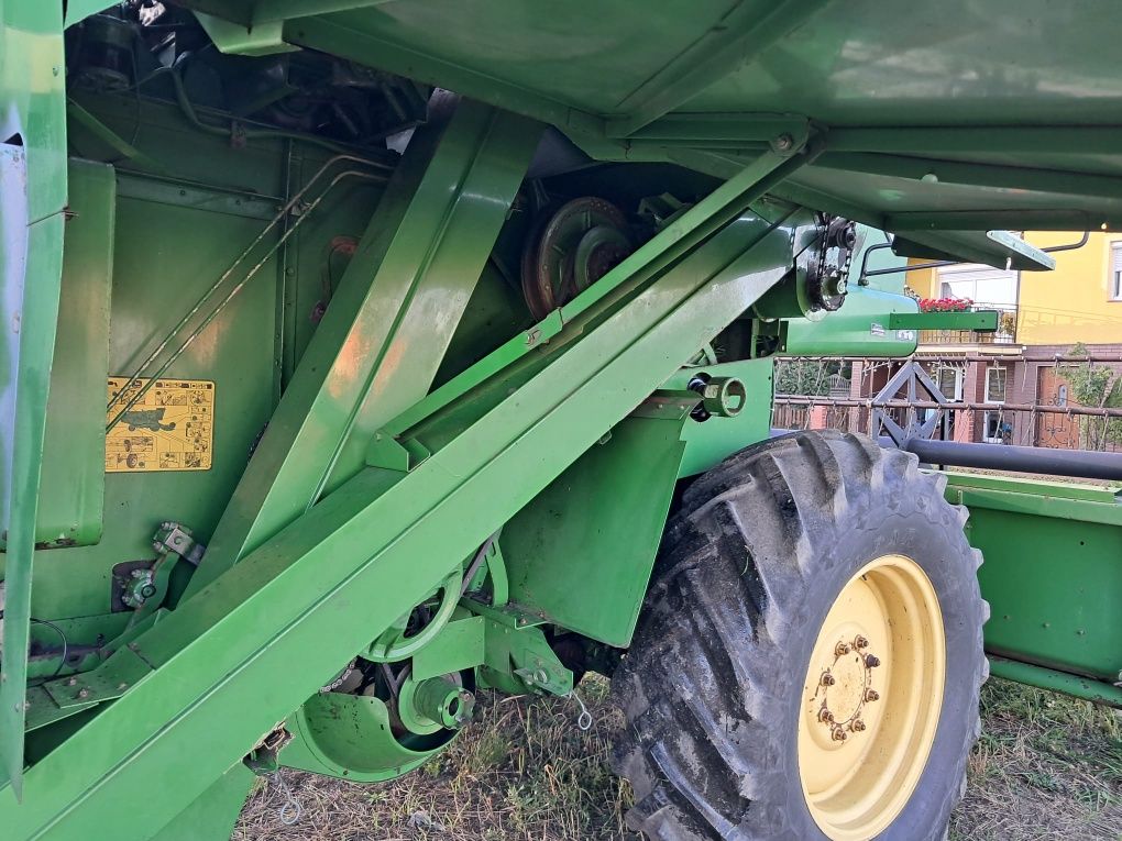 Sprzedam John Deere 1055