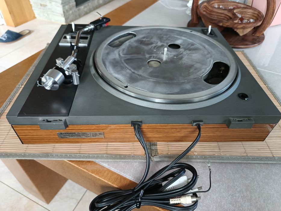 Gramofon Pioneer PL-115D