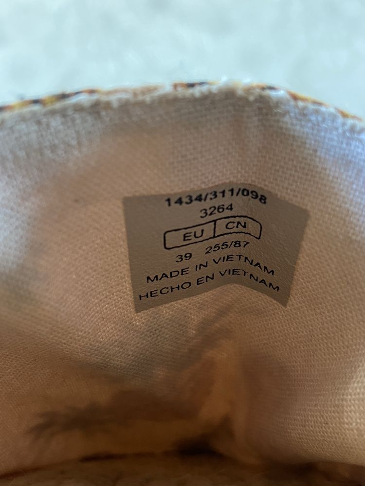Женский Эспадрилыи Pull&Bear Оригінал 39 розмір.