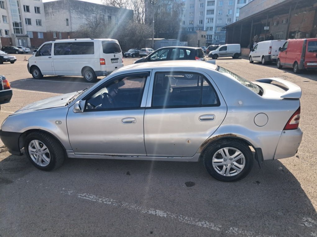 Автомобіль Geely CK