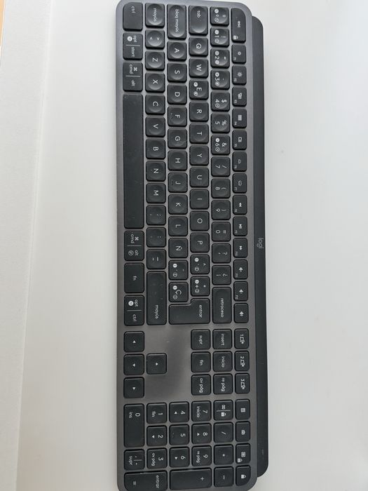 Teclado mx keys Logitech