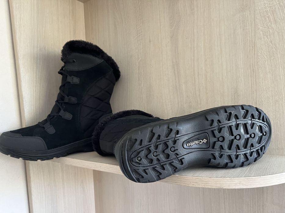 Нові жиночи сапоги 42  розмір Columbia waterproof оригінал