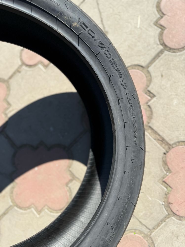 160/60-17 dunlop