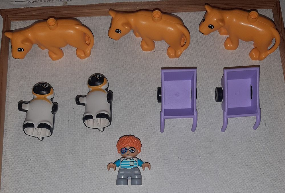 Розпродаж нових оригінальних фігурок та деталей Лего Дупло.