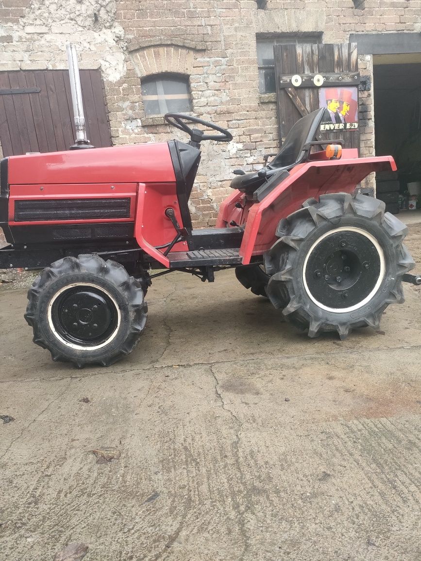 Traktorek Yanmar