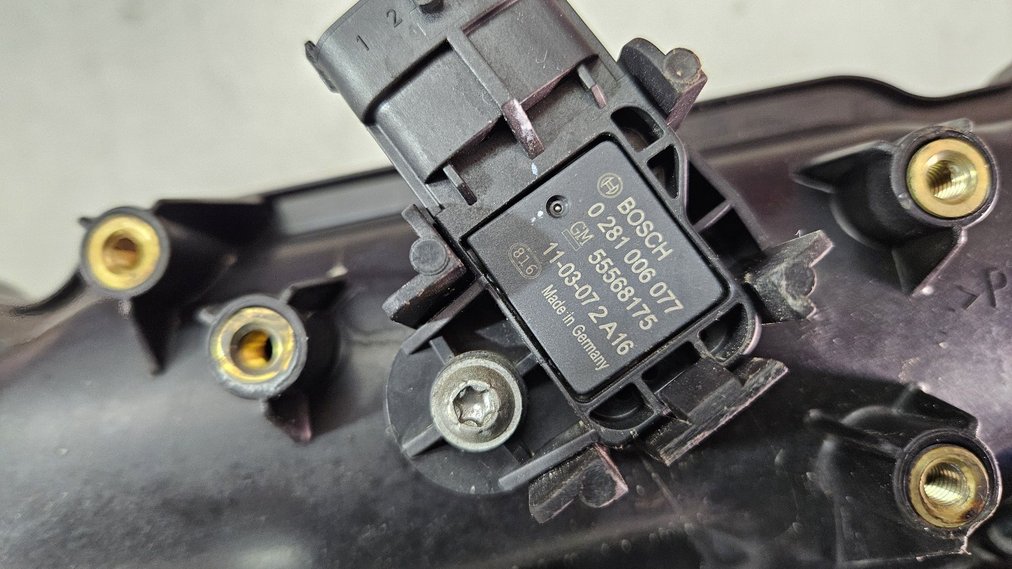 Kolektor ssący nastawnik klap kolektora a20dth 2.0 cdti opel astra j