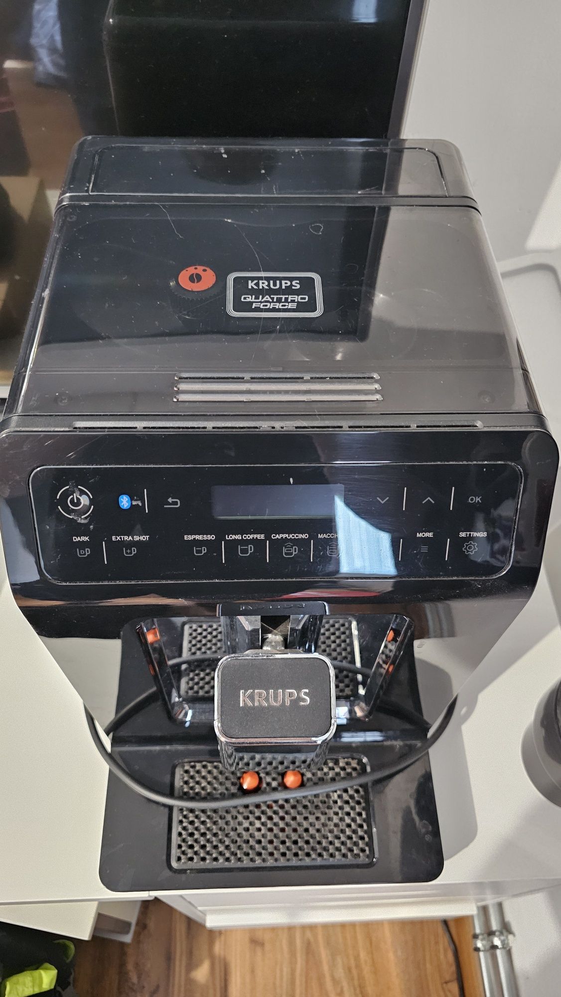 Ekspres do kawy KRUPS Evidence EA8938, bluetooth.
