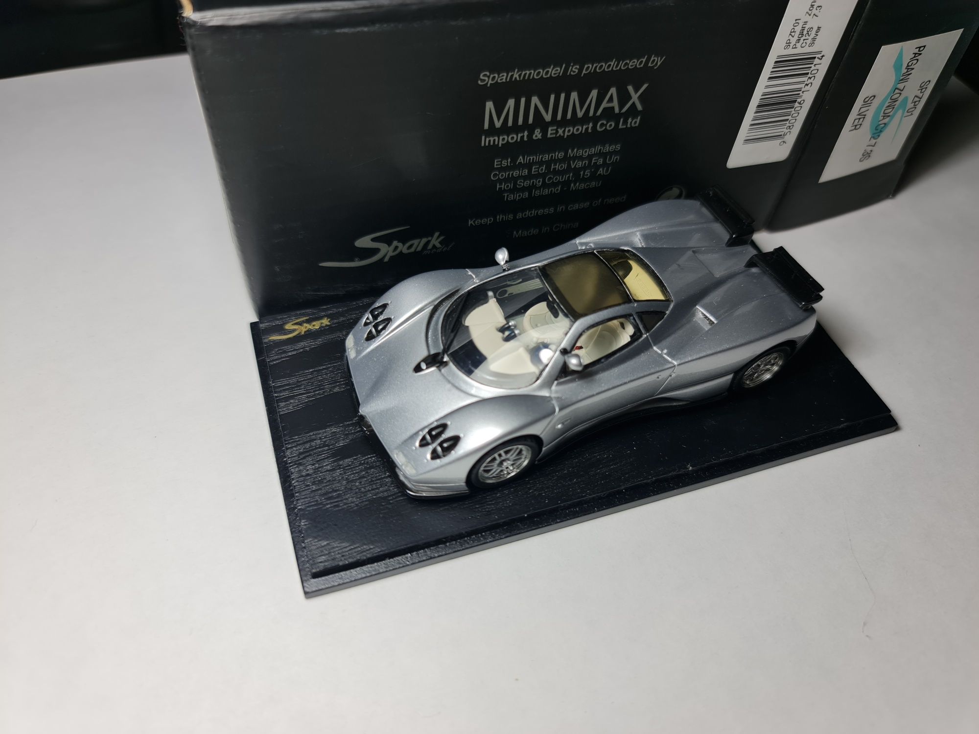 Модель Pagani Zonda S 1/43 spark. Bbr, minichamps