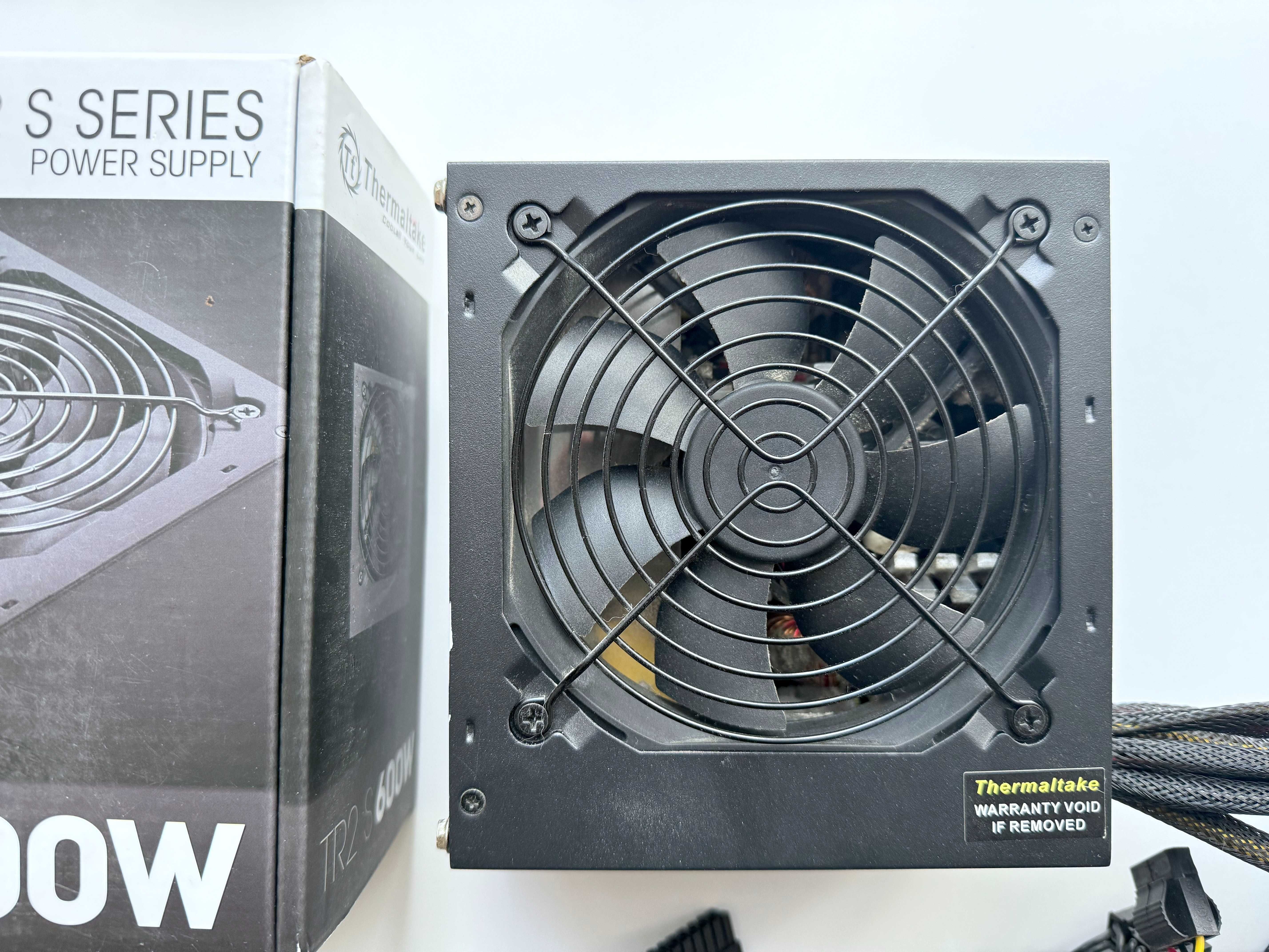 Блок живлення Thermaltake TR2 S 600W