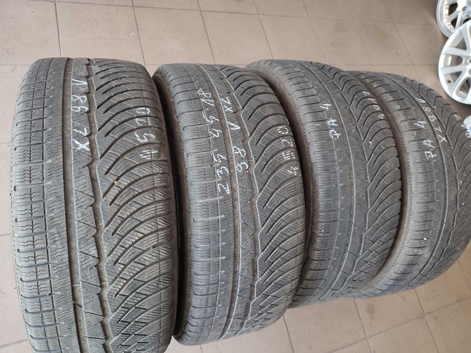 opony 235/45-18 PA 4  98V XL Michelin Pilot Alpin 4