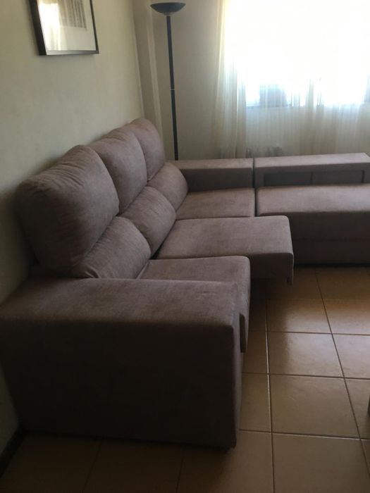 Sofá de canto castanho