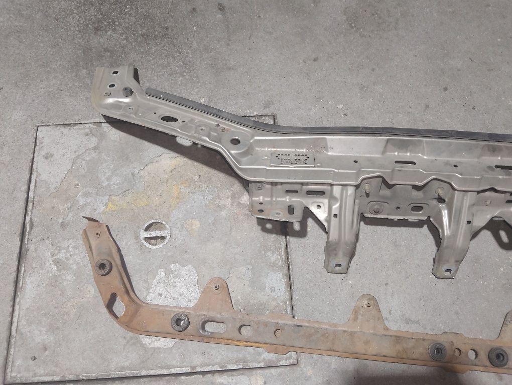 Reforço frente inferior para choques frt e frente chapa Fiat Punto 188